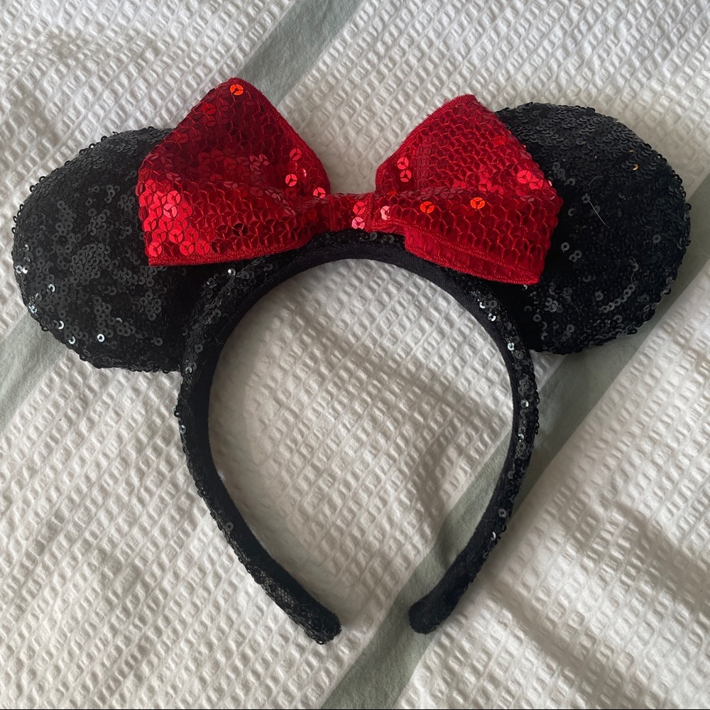 Minnie Mouse Sequin Ears